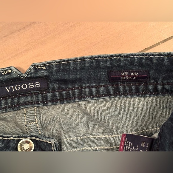 Blue Jeans size 11/12 small callout in pictures small tear - Picture 5 of 5